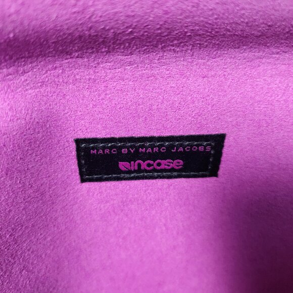 Marc Jacob Laptop/iPad Sleeve/Holder - Picture 4 of 8